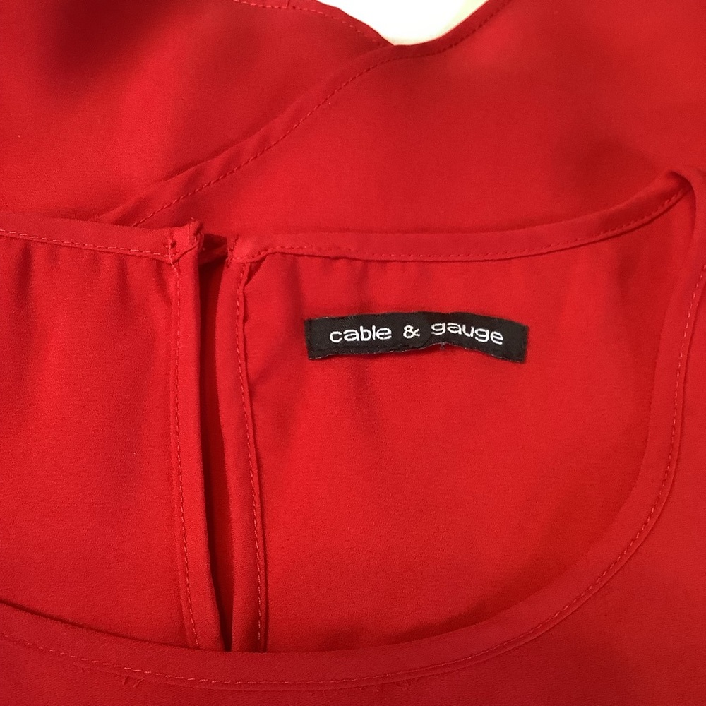 EUC Cable & Gauge sleeveless top - Picture 9 of 13